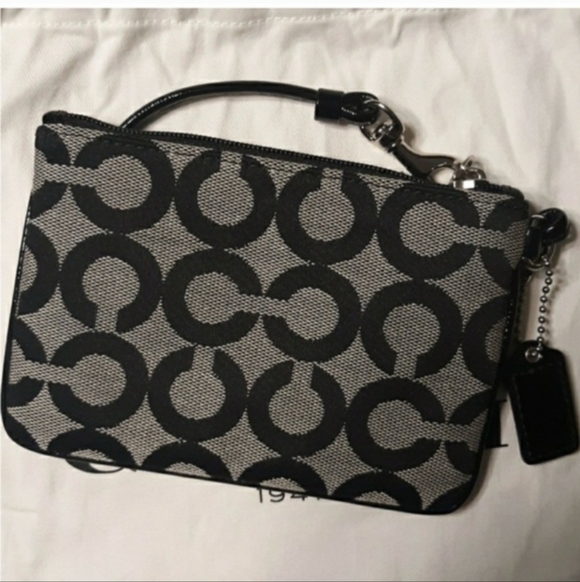 Rare Coach Poppy Black and White Floral Wristlet EUC TO LIKE NEW - Picture 6 of 8
